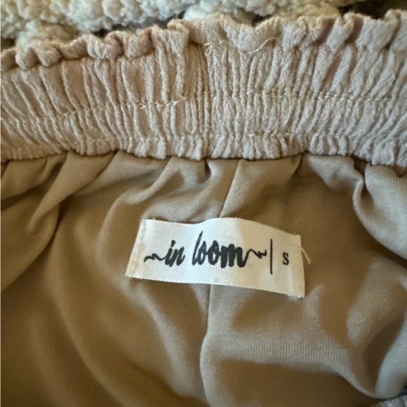 In-Loom Bohemian Lace Mid Length Skirt - Picture 3 of 3